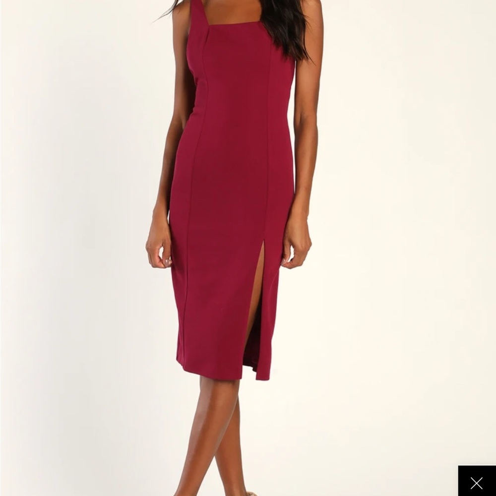Elegant Burgundy Sleeveless Dress